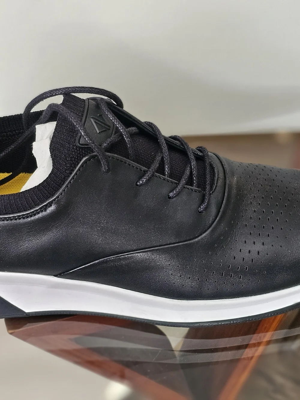 Amberjack black casual